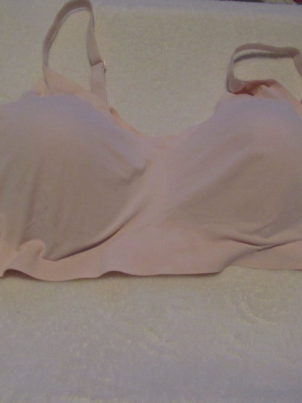 True & Co Pink Bralette Pull Over Size XL USED